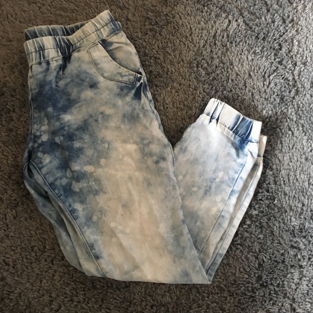 Light and dark washed jeans